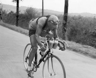Albert Bourlon on his record setting breakaway in 1947