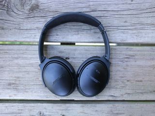 Bose QC35 vs. Soundlink Wireless Headphones II Which should you