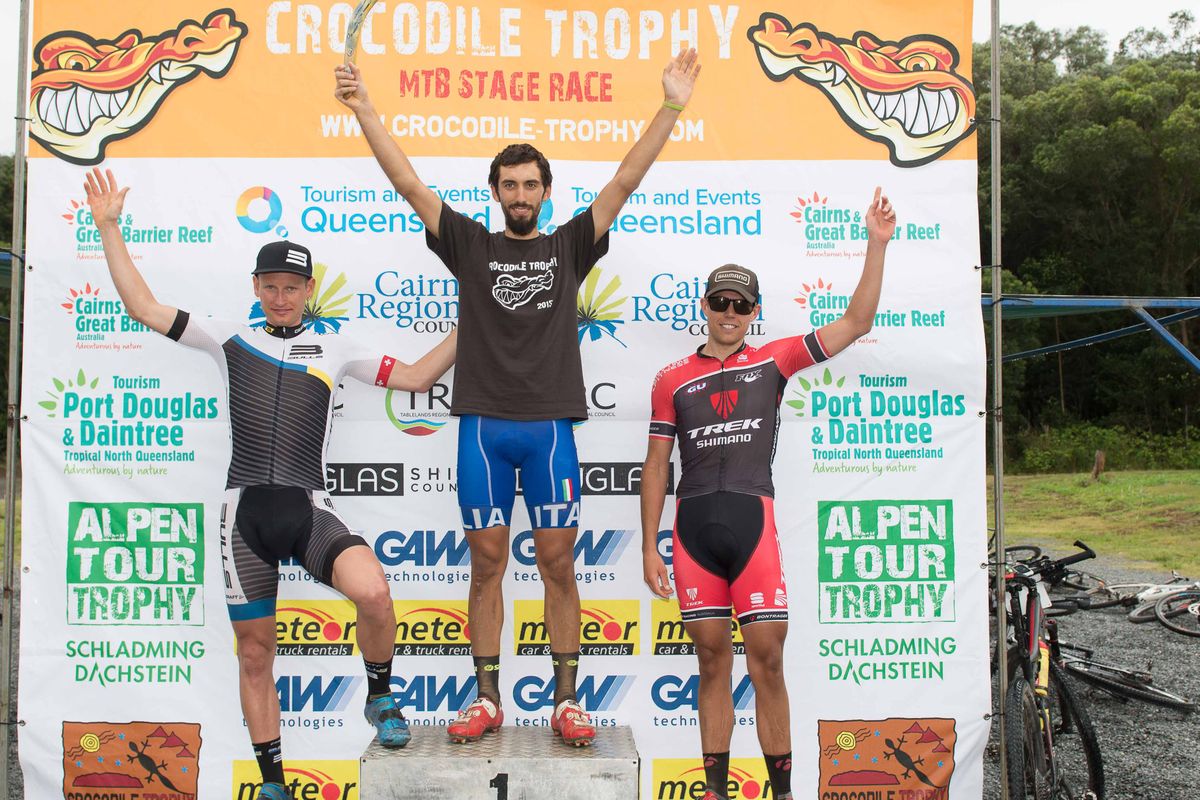 Urs Huber (Team Bulls), Nicholas Pettina (Gruppo Sportivo Forestale) and Brendan Johnston on the podium