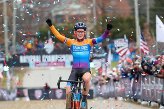 Elite Women - Clara Honsinger wins fourth elite US cyclocross title