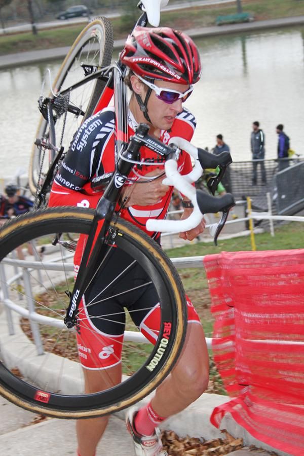 Anthony Grand (Cyfac/Champion Systems p/b Revolution) flies up the stairs.