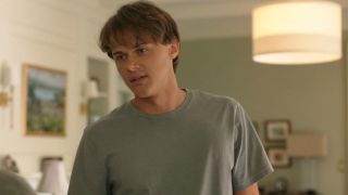 Conrad talking to Belly after fixing the light switch in The Summer I Turned Pretty.