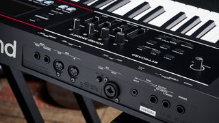 Roland Juno-D7