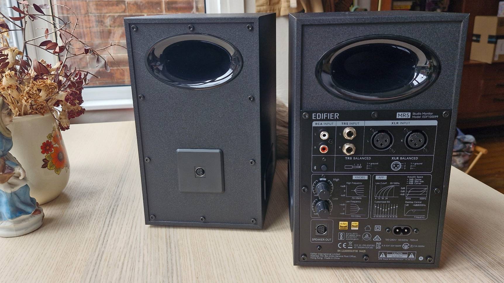 The Edifier MR5 monitor speaker on a table.