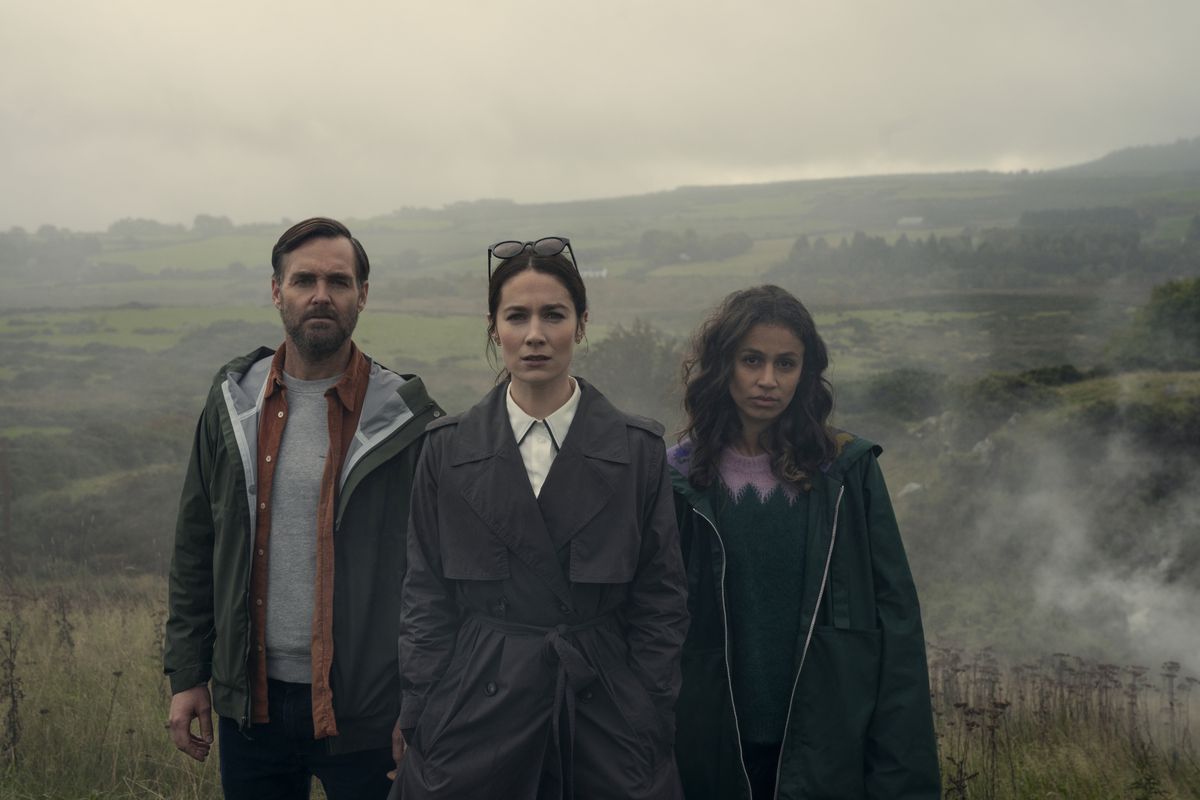 Bodkin is a Netflix comedy starring Will Forte (on left) as Gilbert, with his investigative team of Dove (Siobhan Cullen) and Emmy (Robyn Cara).