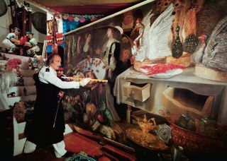 Dalibook: Salvador Dalí in his studio, captured by Marc Lacroix