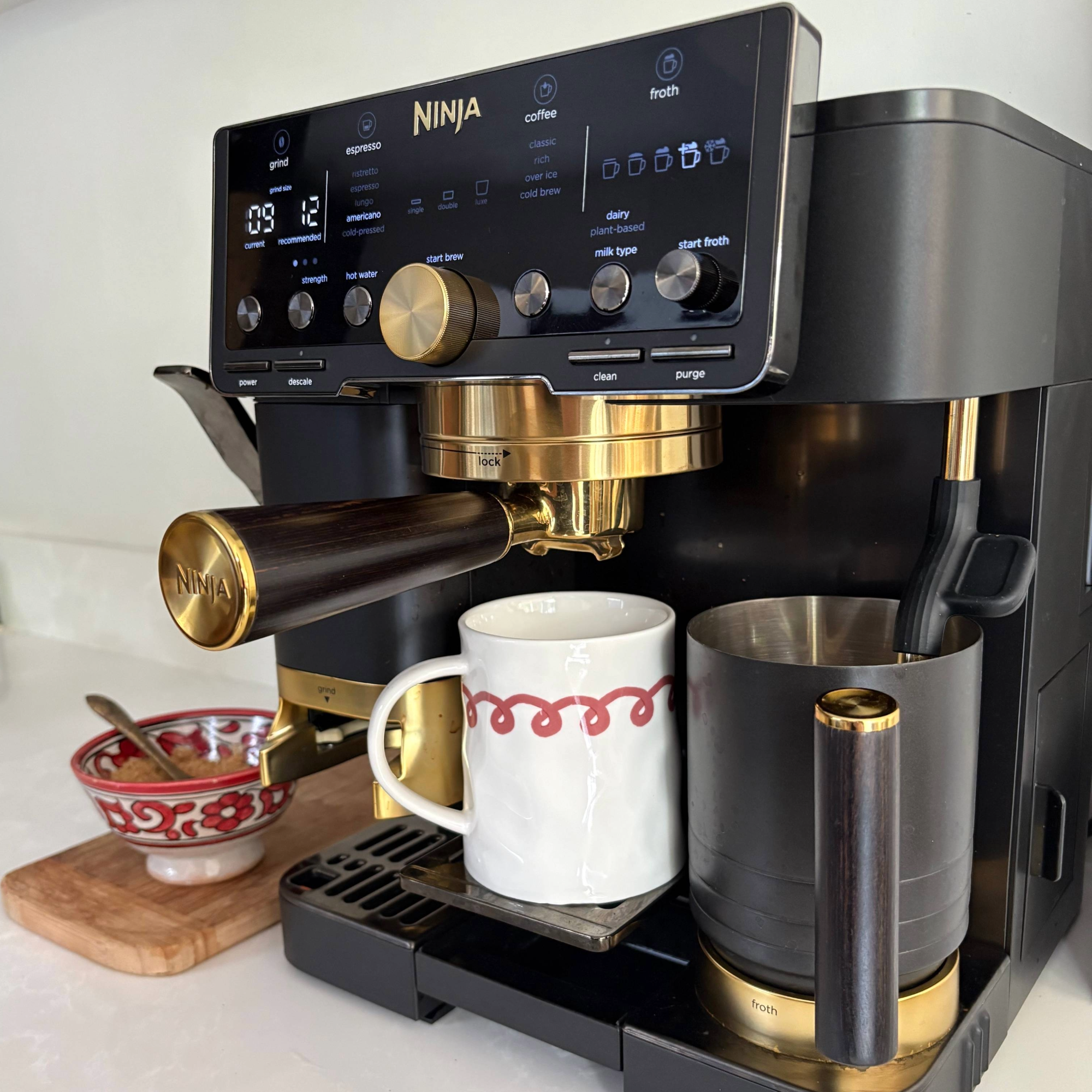 Trying David Beckham's Ninja coffee machine at home 