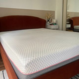 DUSK Cool Gel Foam Hybrid mattress in Annie's bedroom on her bed frame