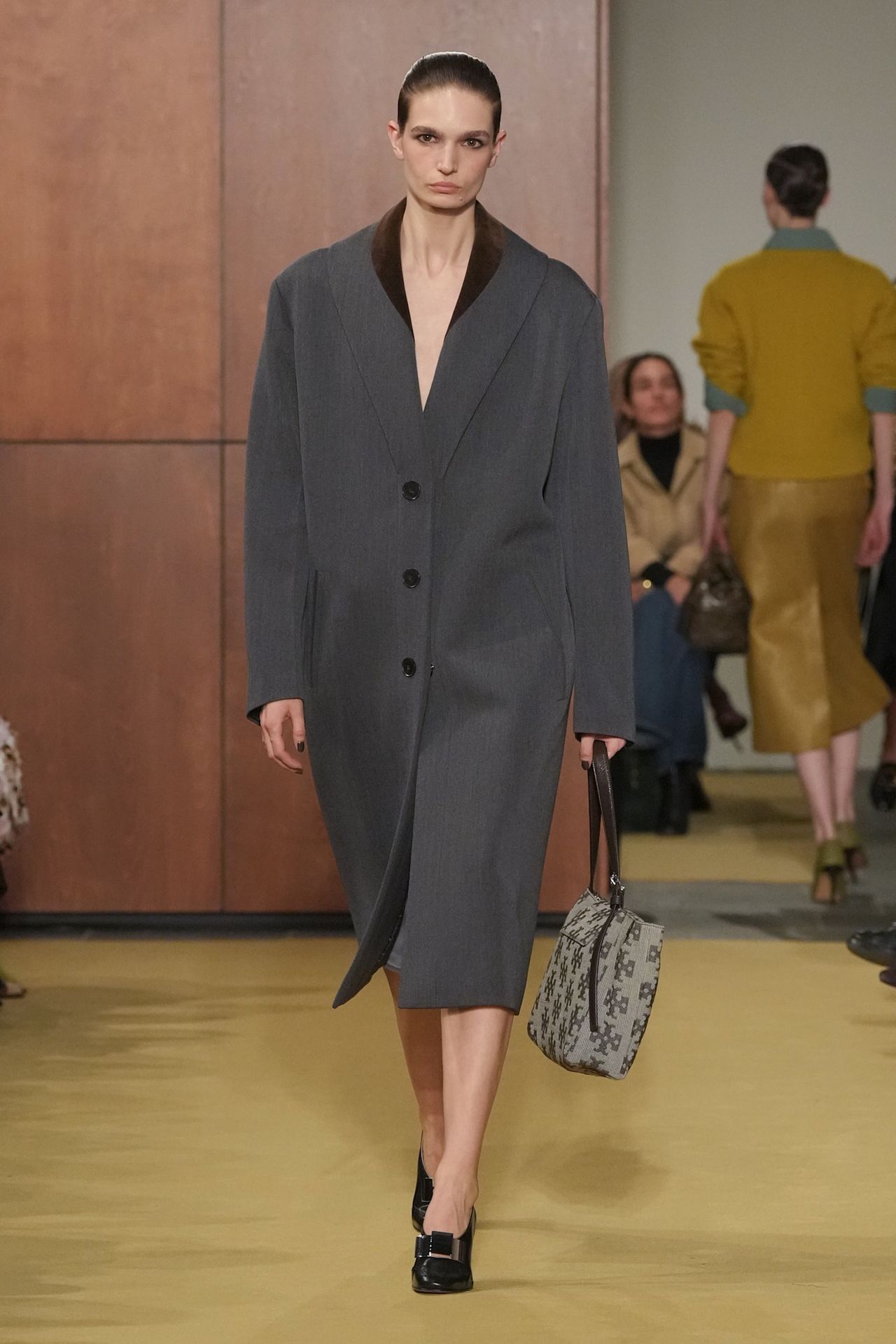 models on the Fall 2026 Tory Burch fashion show runway