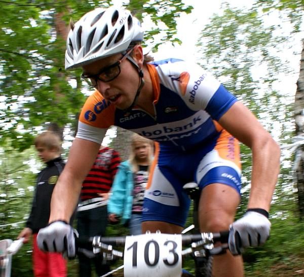 Emil Lindgren was always in control, descending without taking risks and powering away on the slopes