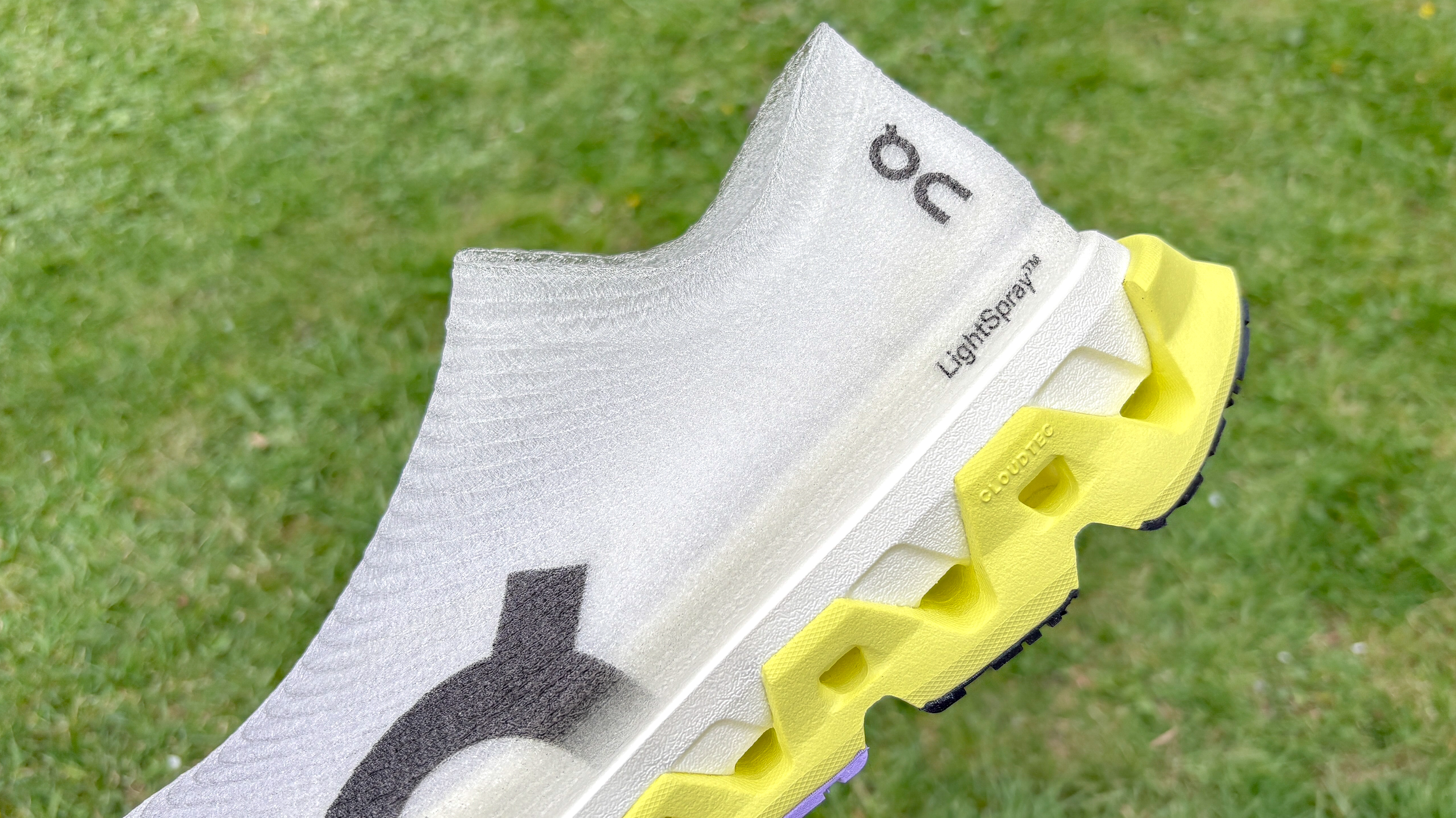 On Cloudmonster 3 Hyper LS