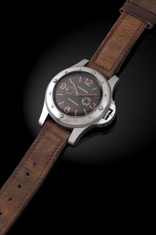 diving wristwatch with brown strap