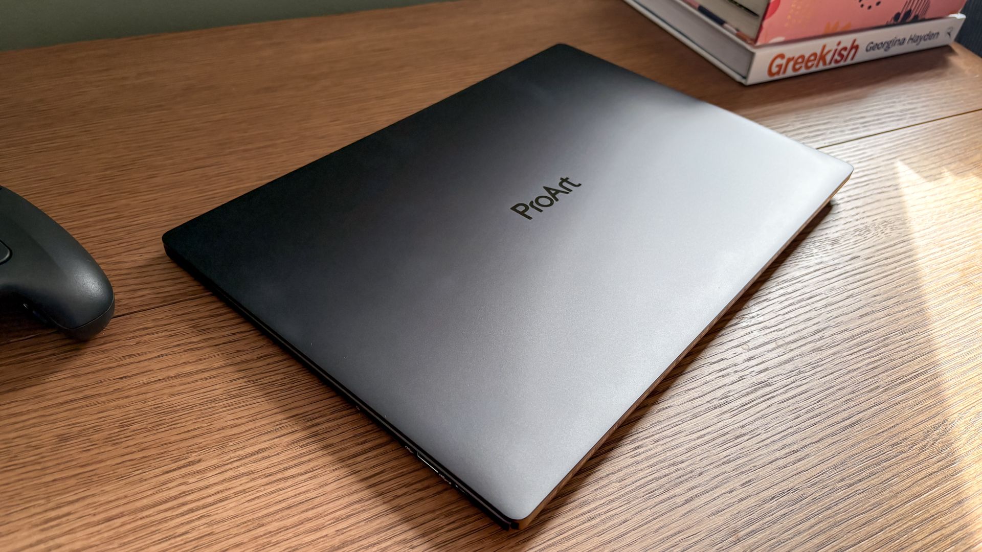 Asus ProArt P16 (RTX Spark) laptop