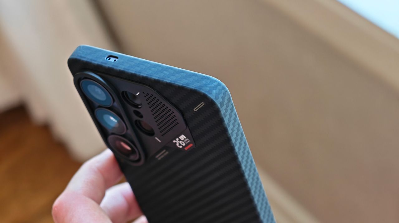 The Aulumu Aramid fiber case for the Samsung Galaxy S26 Ultra