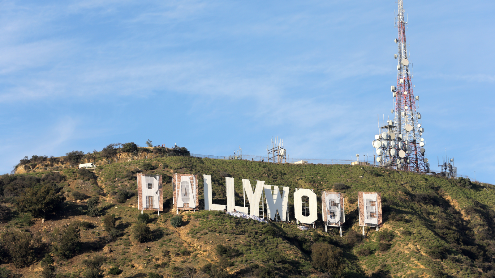 Hollywood sign makeover underway, to read: 'Rams House' in honor