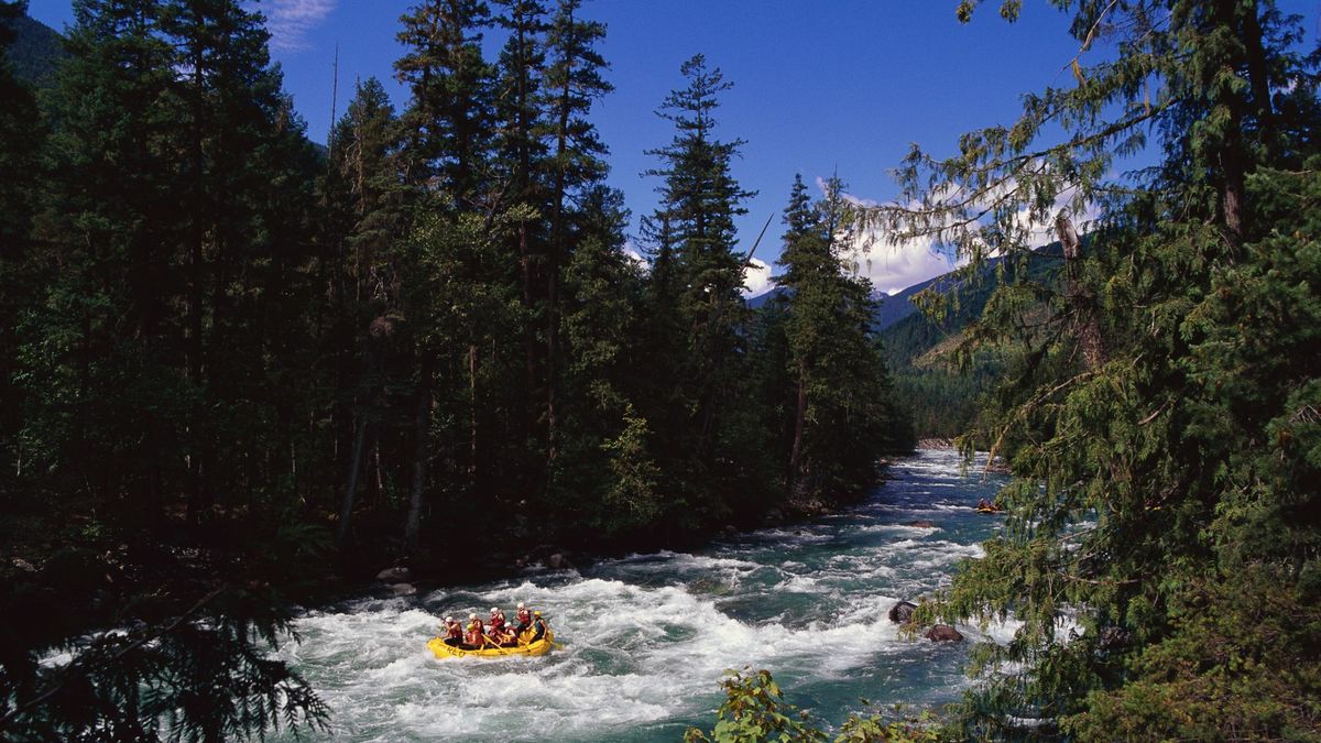 6 scenic white water rafting destinations to get your heart racing