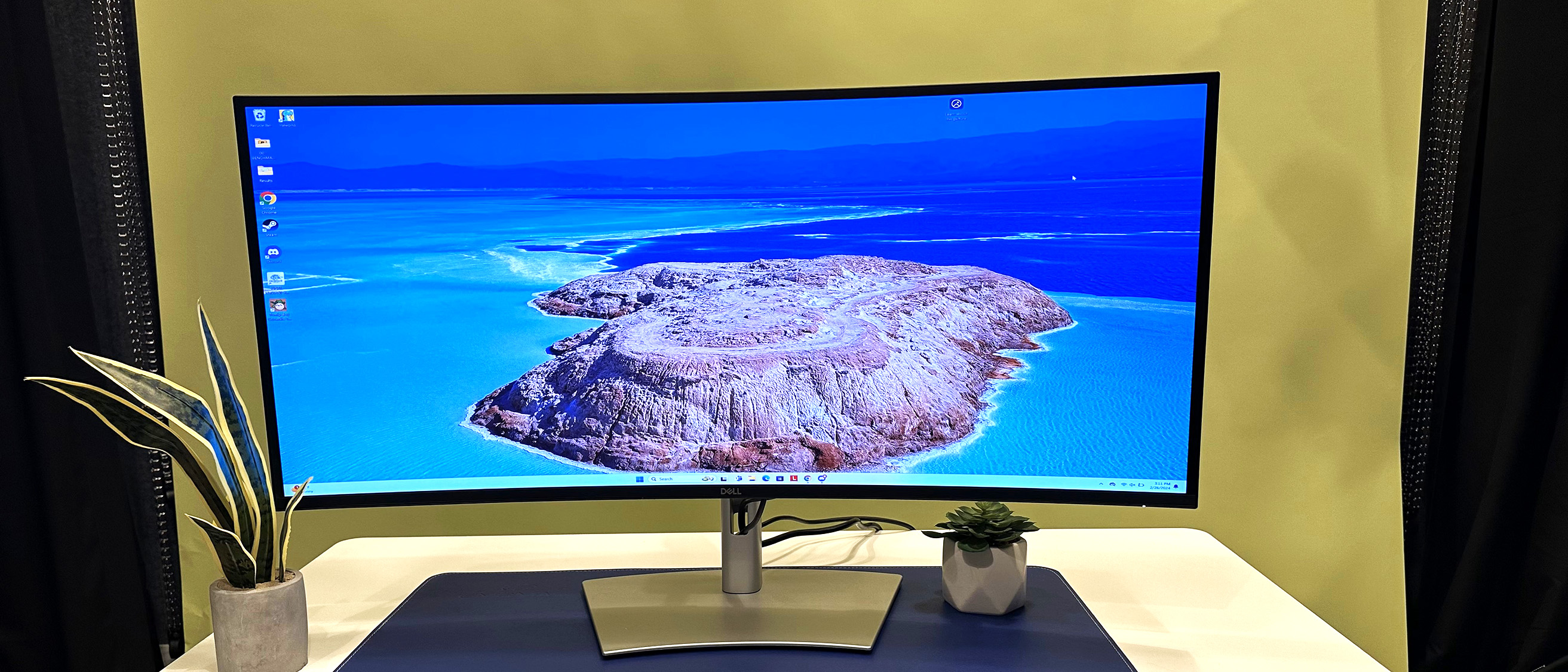 Dell announces 5K 40-inch UltraSharp Curved Thunderbolt Hub