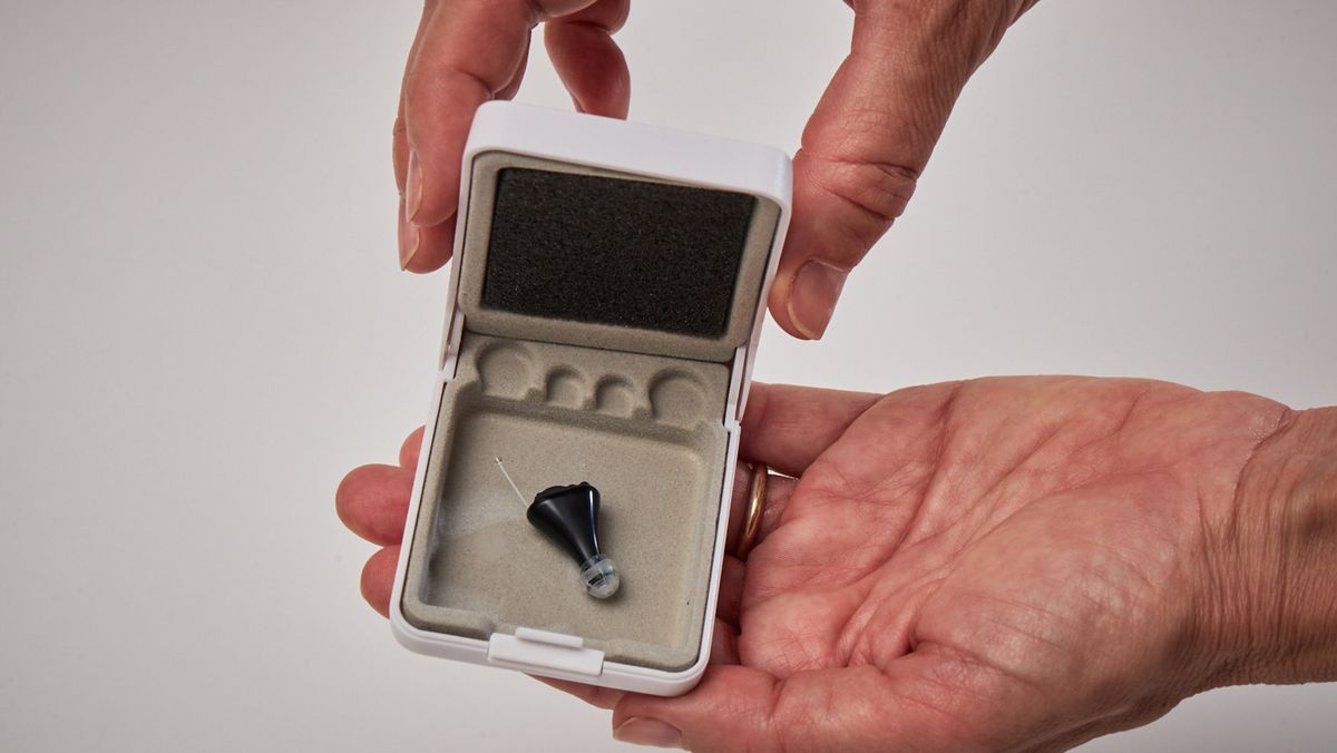 Hearing Assist HA1800 CIC Price, features, design Top Ten Reviews