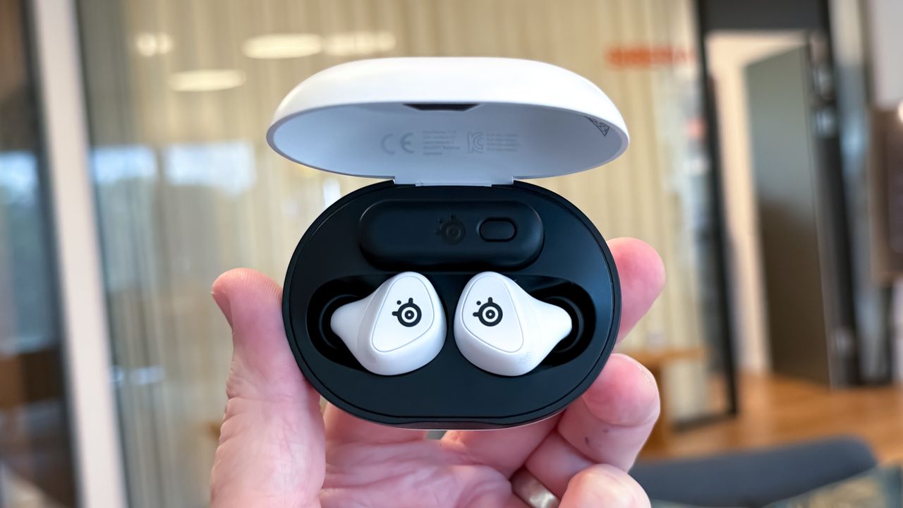 SteelSeries Arctis GameBuds hands-on