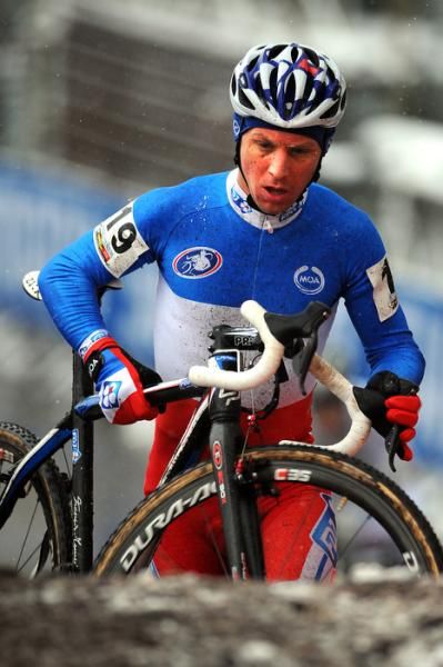 Francis Mourey (FDJ) hikes his bike in the Kalmthout World Cup
