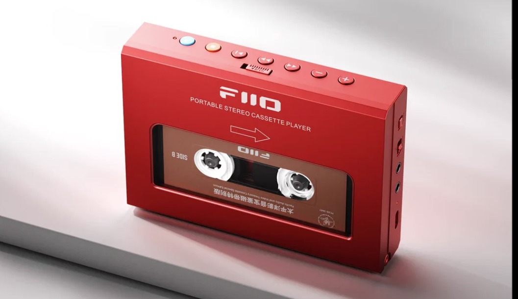 FiiO CP11 portable cassette player in red 