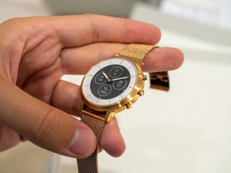 Fossil Hybrid HR smartwatch