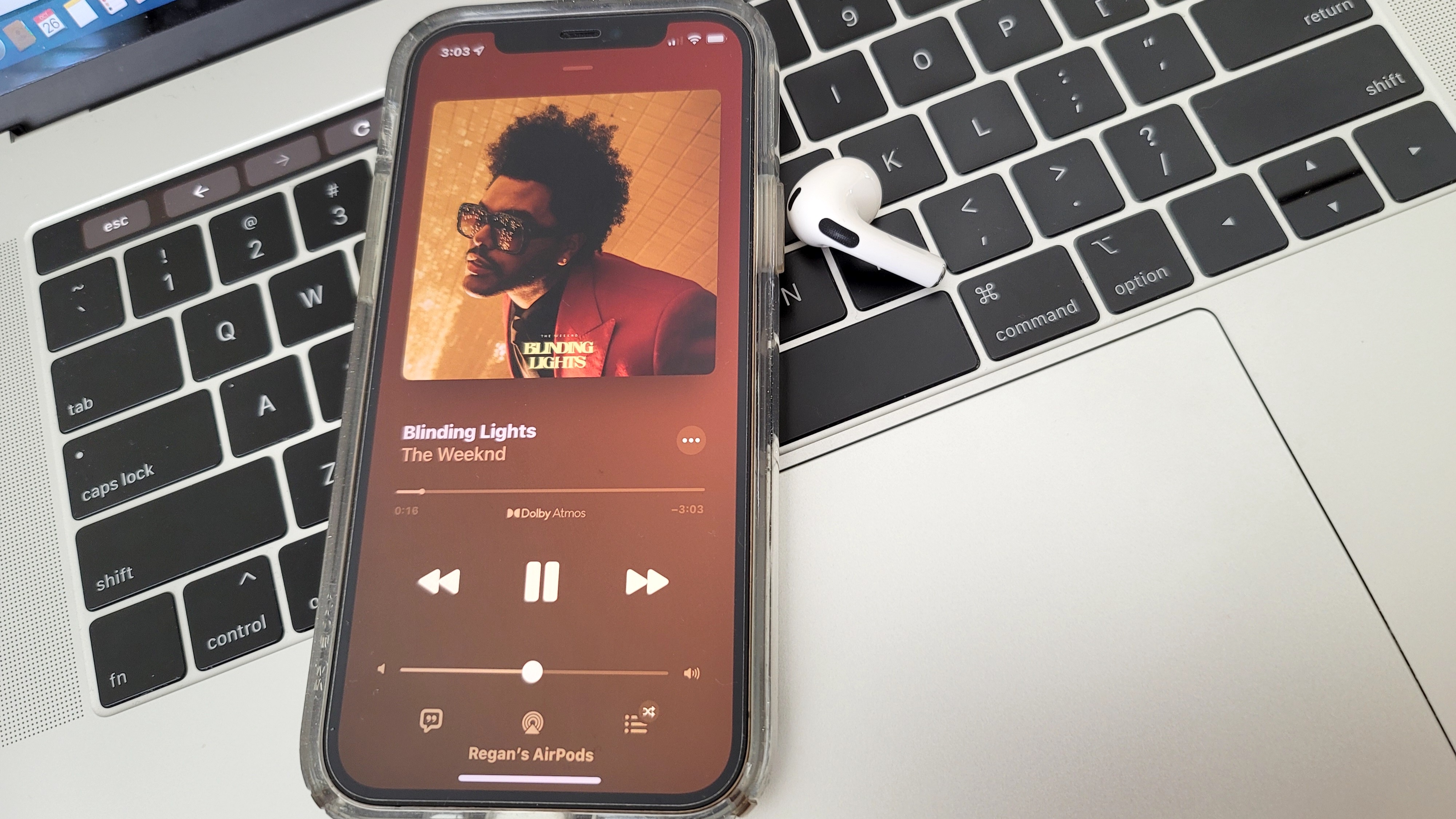 Apple AirPods 3 Play Weeknd's "dazzling lights" on Apple Music