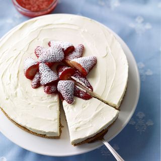 Strawberry, Chocolate and Amaretti Cheesecake