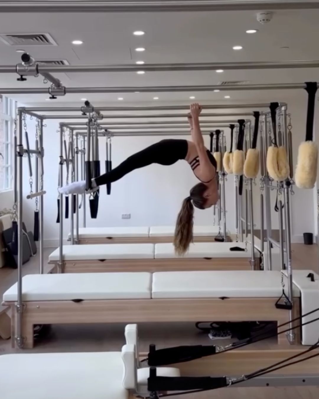 niomi smart at pilates in the clouds harvey nichols