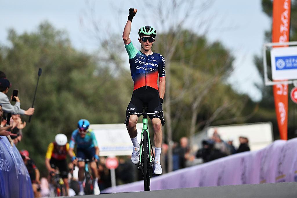 Paul Lapeira wins in Boit