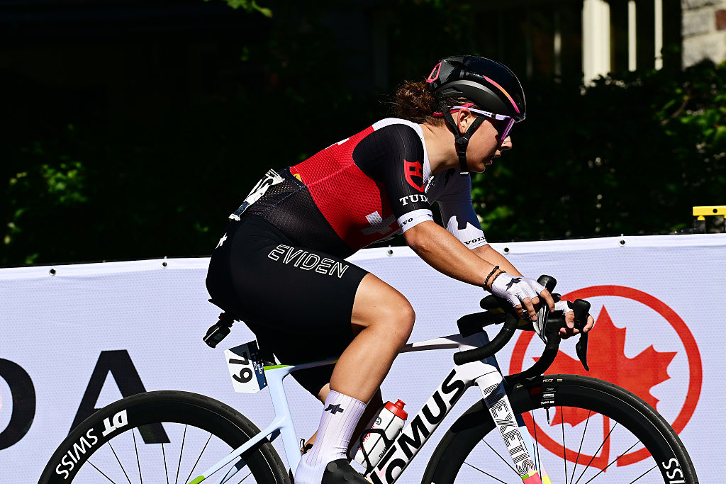 Mara Winter surprises with fourth place in women's U23 World Championships road race