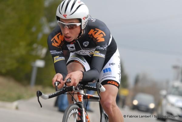 Romain Hardy (Bretagne Schuller) came in almost six minutes slower than Martin.