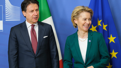 Looking up: Italy's PM, Giuseppe Conte, with EU Commission president Ursula von der Leyen
