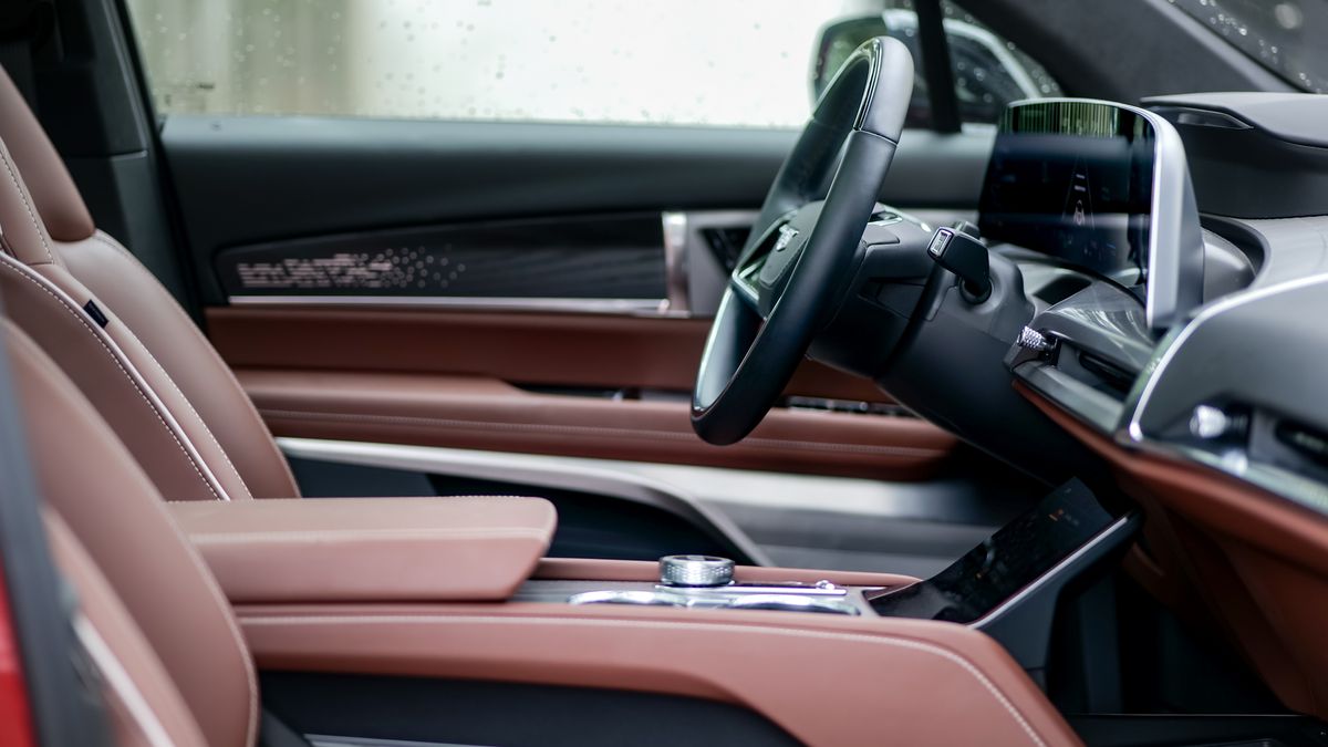 2026 Cadillac Vistiq test drive.