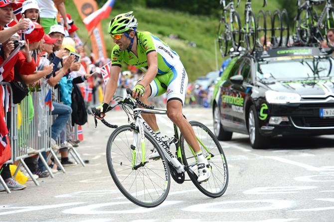 Moreno Moser (Cannondale) led after the descent to the finish climb, but came third on the stage