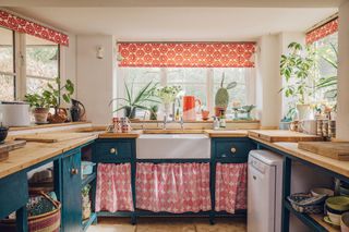 Molly Mahon kitchen with sink valance
