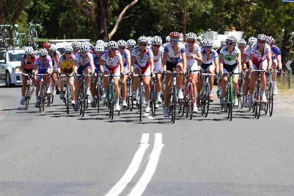 The bunch allowed Judith Arndt (Team Columbia-HTC) to ride around on her own, with seemingly no sense of urgency to chase her down until the closing laps
