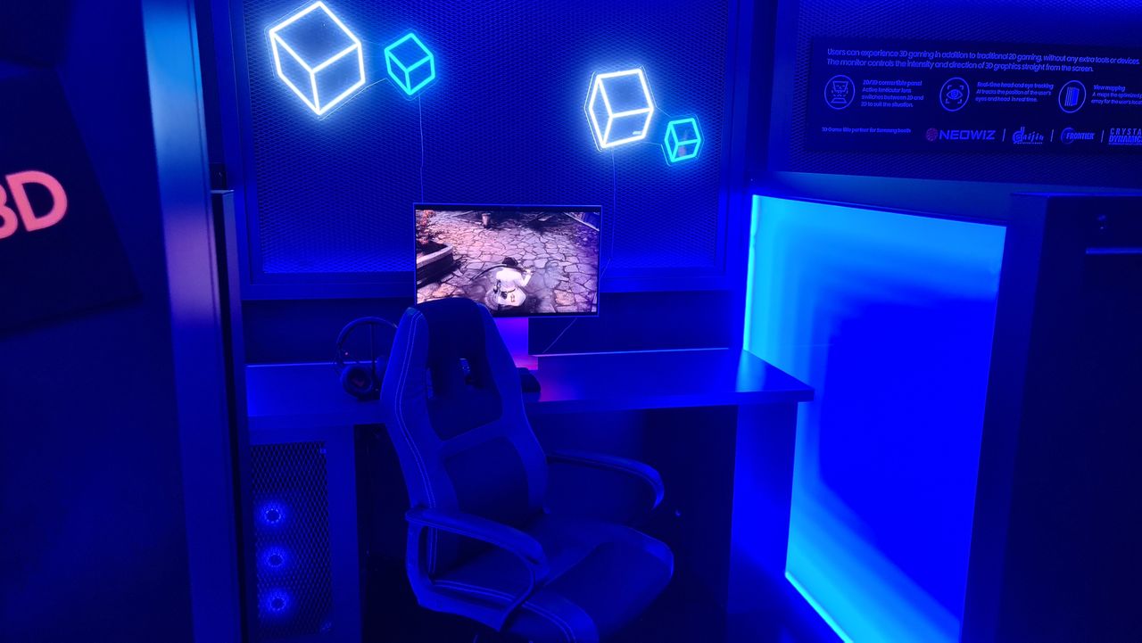 Samsung's 3D/2D gaming monitor on show at CES 2024.