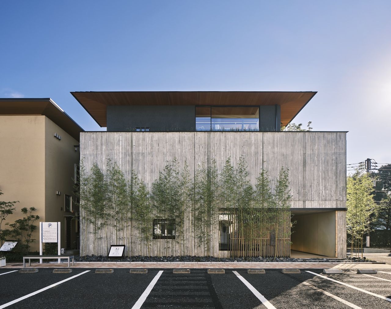 hero exterior of modern japanese house c4l