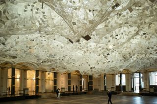 Chiharu Shiota, Beyond Memory installed in the atrium of Berlin’s Martin-Gropius-Bau
