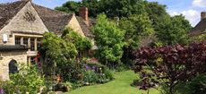 Lane Hatch is a charming Cotswold stone cottage.