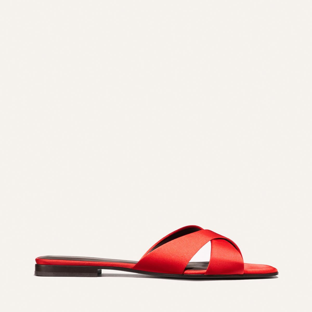 Alex Mill X Margaux: the Selene Flat Sandal - Poppy Satin