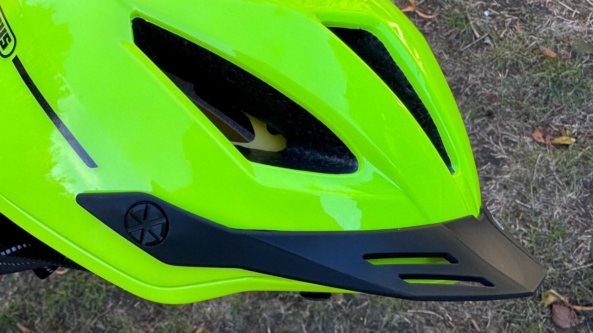 The Abus Pedelec 2.0 MIPS detachable visor