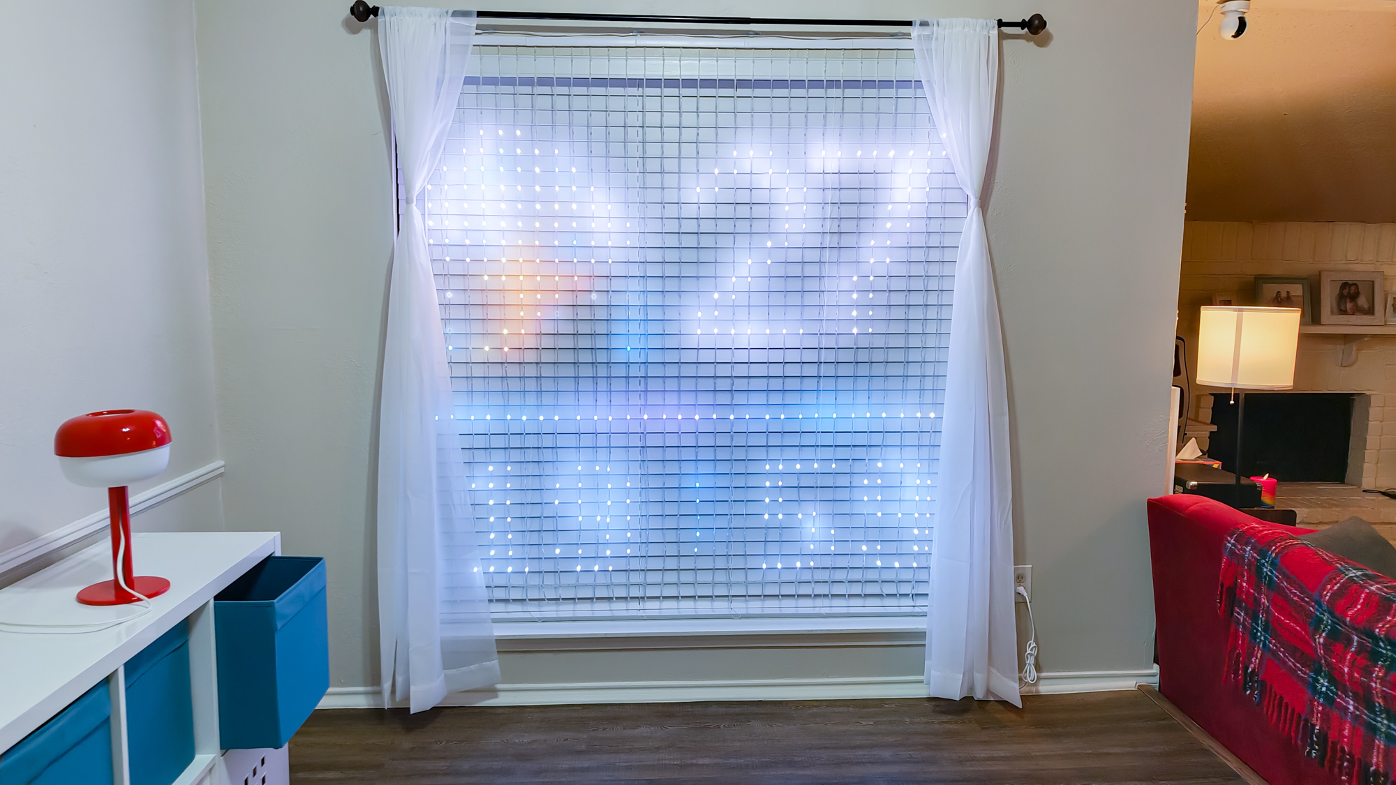 The Govee Curtain Lights Pro showing the current time and weather