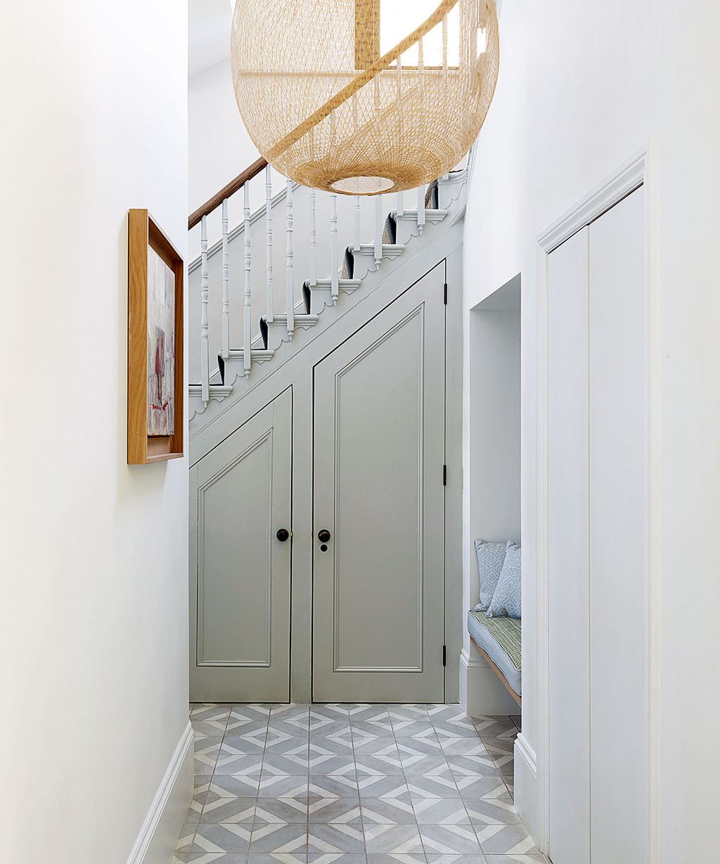 How can I make my small entryway look bigger? 7 helpful tips Homes