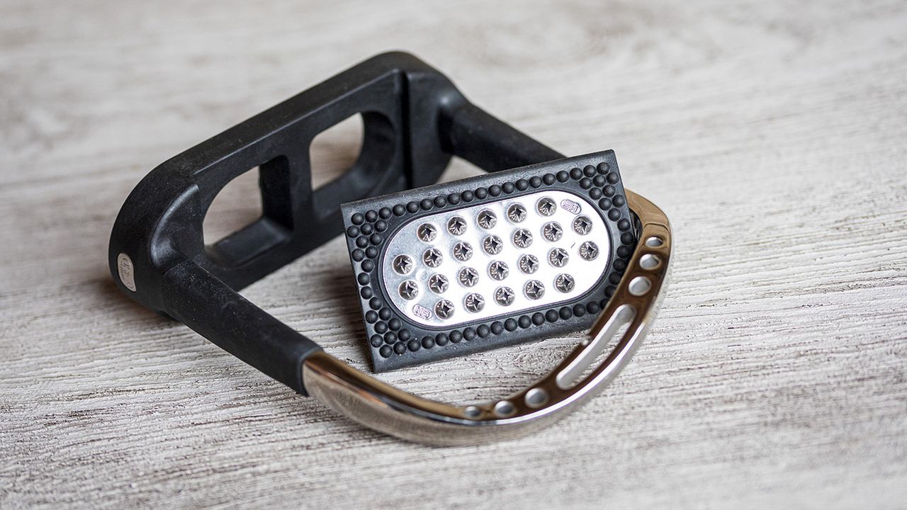 Sprenger Flexcite Grip stirrups review