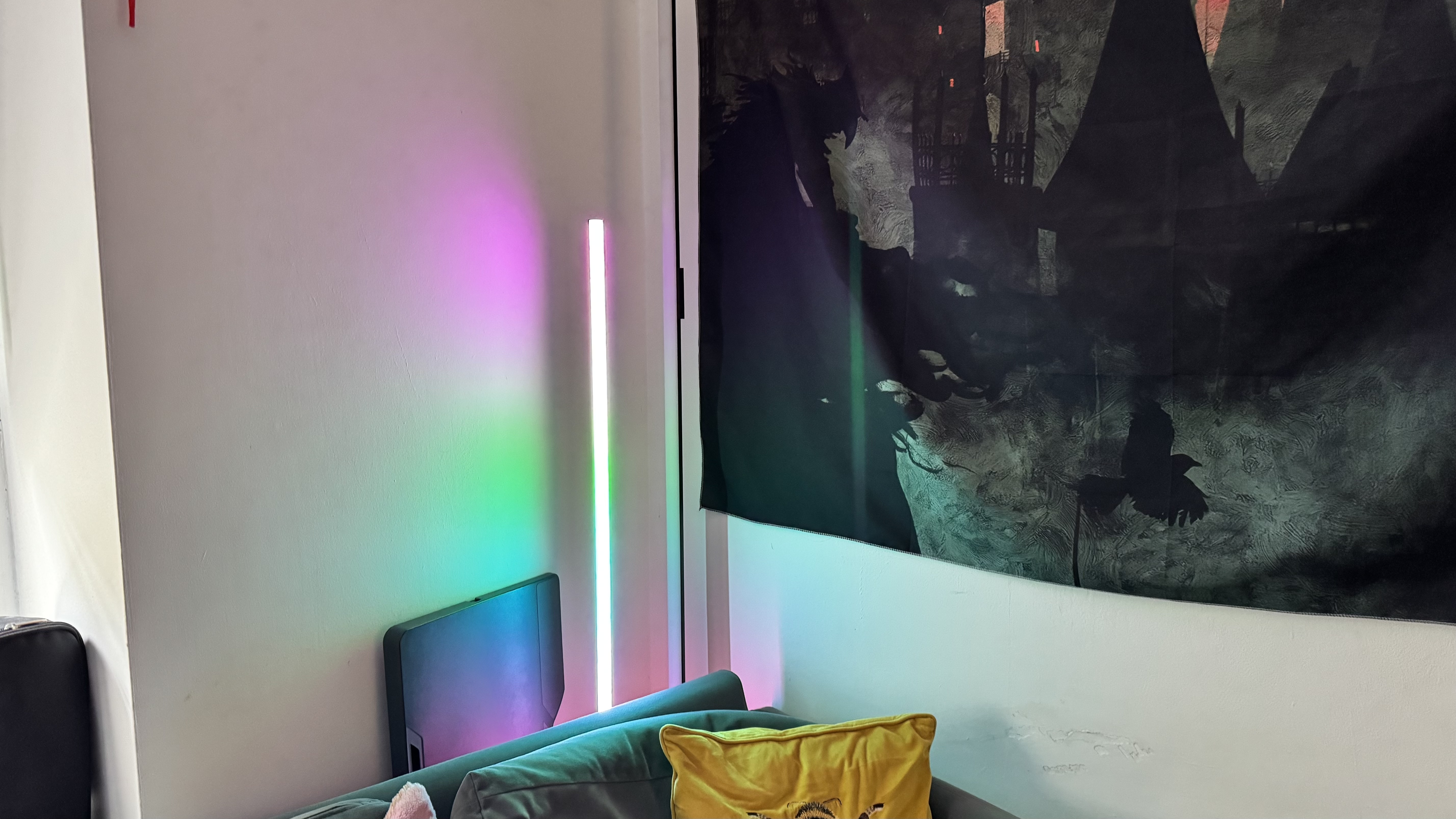 WiZ Gradient Floor Lamp