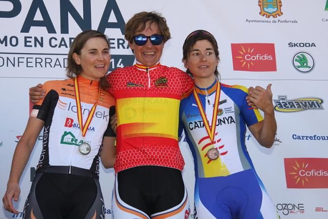 Final podium. L-to-r: Bel&eacute;n L&oacute;pez (Lointek), Leire Olaberria (Bizkaia), Anna Ram&iacute;rez (Catalunya)