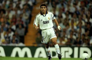 Manolo Sanchis in action for Real Madrid against Barcelona in 1998.