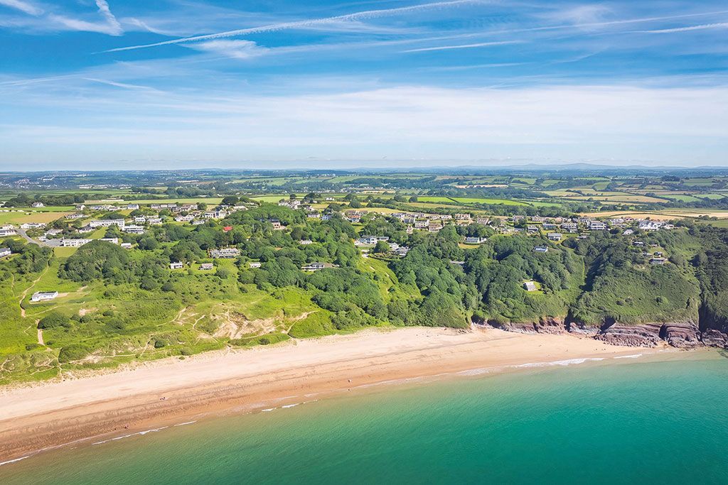 Properties for sale overlooking the sea: Mount Severn, Freshwater East, Pembrokeshire